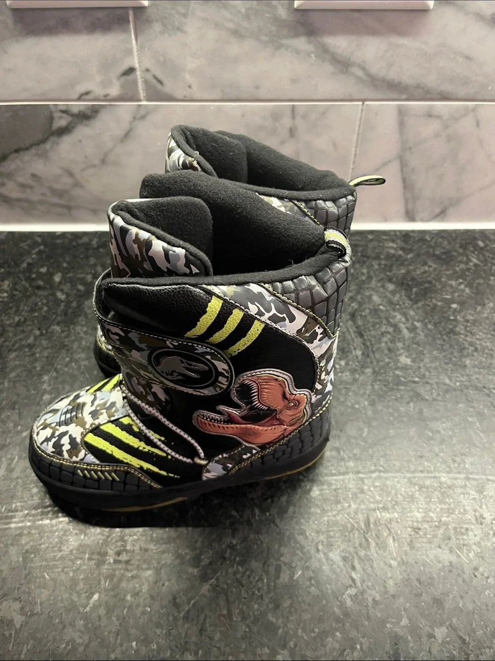 Boys JURASSIC WORLD SNOW LIGHT UP BOOTS